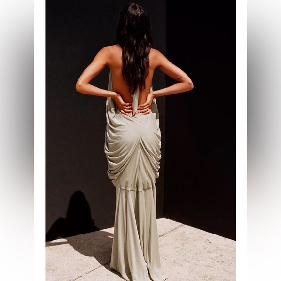 ZARA LIMITED EDITION HALTER VOLUME LONG DRESS - Picture 1 of 6